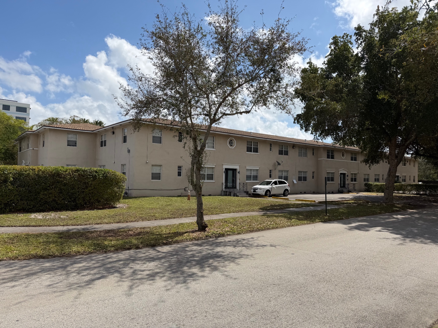 Two-story multifamily apartment building in the LIBA Capital Miami Shores portfolio, Miami-Dade County